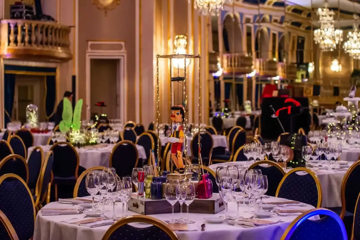 Evento temático en un gran salón de Barcelona — foto 3